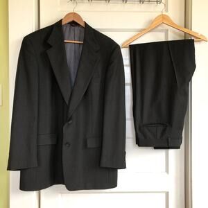 Hart Schaffner Marx Suit Mens 44L / 38x31 Gray Parisian Wool 2 Button 90s USA